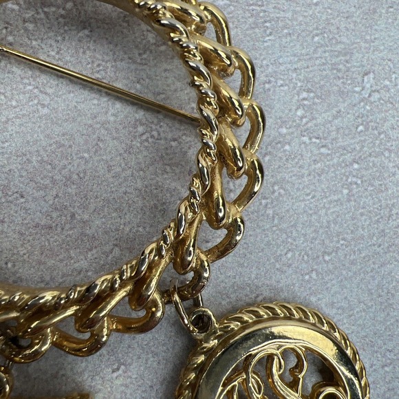 Gold‎ Tone Charm Brooch Show Purse Monogram - Picture 3 of 14